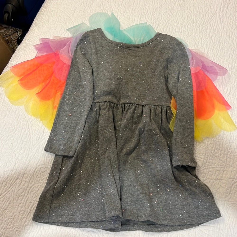 Super fun dress with cape